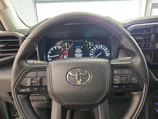Toyota Tundra 2024 4x4 SR 4 puertas CrewMax Cab Pickup SB