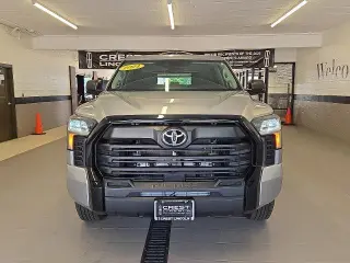 Toyota Tundra 2024 4x4 SR 4 puertas CrewMax Cab Pickup SB