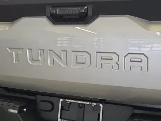 Toyota Tundra 2024 4x4 SR 4 puertas CrewMax Cab Pickup SB