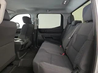Toyota Tundra 2024 4x4 SR 4 puertas CrewMax Cab Pickup SB