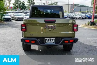Jeep Gladiator 2026 4x4 Mojave 4 puertas Cabina Crew 5.0 pies. SB
