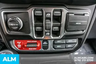 Jeep Gladiator 2026 4x4 Mojave 4 puertas Cabina Crew 5.0 pies. SB