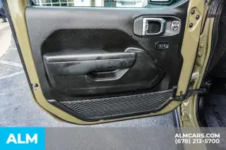 Jeep Gladiator 2026 4x4 Mojave 4 puertas Cabina Crew 5.0 pies. SB
