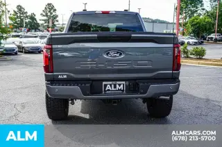 Ford F-150 2025 4x4 XLT 4 puertas SuperCrew 5.5 pies. SB