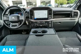 Ford F-150 2025 4x4 XLT 4 puertas SuperCrew 5.5 pies. SB