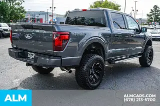 Ford F-150 2025 4x4 XLT 4 puertas SuperCrew 5.5 pies. SB