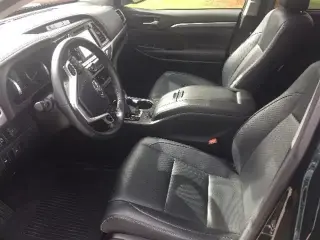2017 Toyota Highlander XLE SUV
