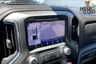 GMC Sierra 1500 2020 4x4 Denali 4 puertas Cabina Crew 5.8 pies. Caja corta