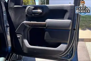 GMC Sierra 1500 2020 4x4 Denali 4 puertas Cabina Crew 5.8 pies. Caja corta
