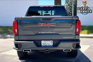 GMC Sierra 1500 2020 4x4 Denali 4 puertas Cabina Crew 5.8 pies. Caja corta