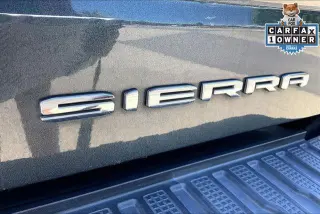 GMC Sierra 1500 2020 4x4 Denali 4 puertas Cabina Crew 5.8 pies. Caja corta