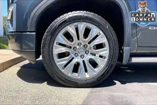 GMC Sierra 1500 2020 4x4 Denali 4 puertas Cabina Crew 5.8 pies. Caja corta