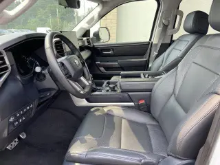 Toyota Tundra 2023 4x4 SR5 4 puertas CrewMax Cab Pickup SB