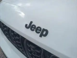 Jeep Grand Cherokee L 2024 Summit 4x4 4 puertas SUV