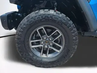 Jeep Gladiator 2024 4x4 Mojave 4 puertas Cabina Crew 5.0 pies. SB