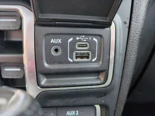 Jeep Gladiator 2024 4x4 Mojave 4 puertas Cabina Crew 5.0 pies. SB