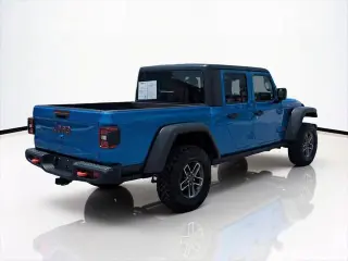 Jeep Gladiator 2024 4x4 Mojave 4 puertas Cabina Crew 5.0 pies. SB