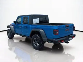 Jeep Gladiator 2024 4x4 Mojave 4 puertas Cabina Crew 5.0 pies. SB