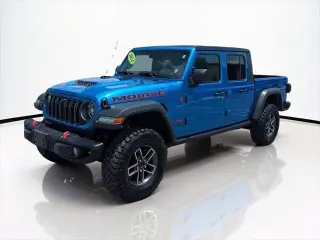 Jeep Gladiator 2024 4x4 Mojave 4 puertas Cabina Crew 5.0 pies. SB