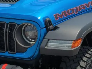 Jeep Gladiator 2024 4x4 Mojave 4 puertas Cabina Crew 5.0 pies. SB