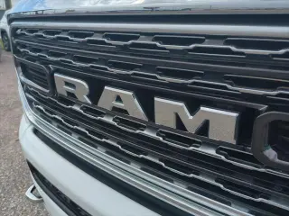 Ram 1500 2024 4x4 Limited 4 puertas Cabina Crew 5.6 pies. Caja corta Pickup