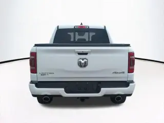 Ram 1500 2024 4x4 Limited 4 puertas Cabina Crew 5.6 pies. Caja corta Pickup