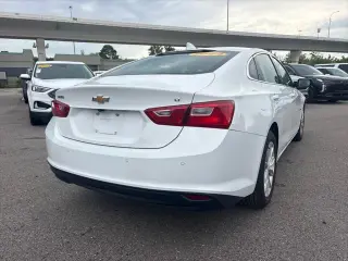 Chevrolet Malibu 2024 LT 4 puertas Sedan con 1LT