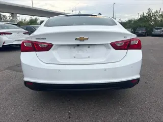 Chevrolet Malibu 2024 LT 4 puertas Sedan con 1LT