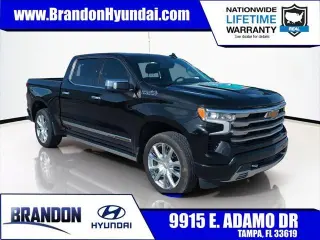 Chevrolet Silverado 1500 2022 4x4 High Country 4 puertas Cabina Crew 5.8 pies. Caja corta