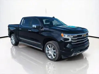 Chevrolet Silverado 1500 2022 4x4 High Country 4 puertas Cabina Crew 5.8 pies. Caja corta