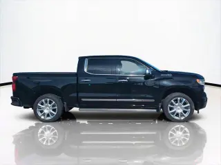Chevrolet Silverado 1500 2022 4x4 High Country 4 puertas Cabina Crew 5.8 pies. Caja corta