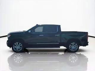 Chevrolet Silverado 1500 2022 4x4 High Country 4 puertas Cabina Crew 5.8 pies. Caja corta