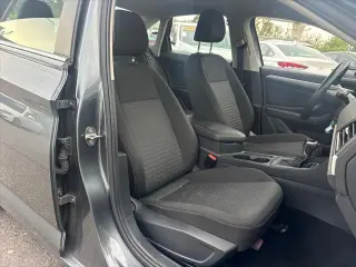 Volkswagen Jetta 2024 S 4 puertas Sedán 8A