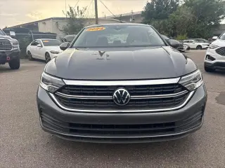 Volkswagen Jetta 2024 S 4 puertas Sedán 8A