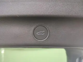 Tesla Model Y 2025 AWD Performance 4 puertas Crossover