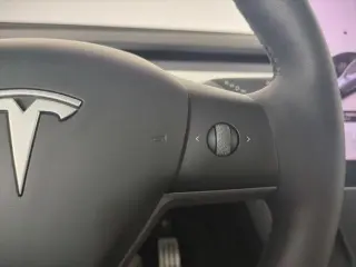 Tesla Model Y 2025 AWD Performance 4 puertas Crossover
