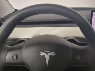 Tesla Model Y 2025 AWD Performance 4 puertas Crossover