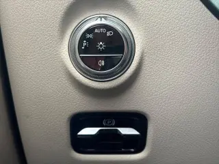 Mercedes-Benz Clase C 2023 C 300 4 puertas Sedan