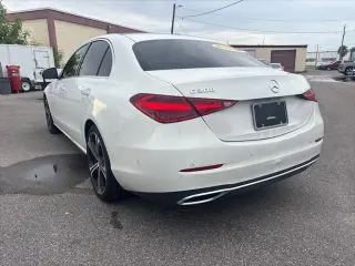 Mercedes-Benz Clase C 2023 C 300 4 puertas Sedan