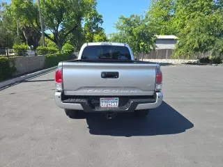 Toyota Tacoma 2023 4x4 TRD Off-Road 4 puertas Cabina Doble 6.1 pies LB