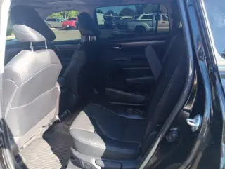 Toyota Highlander 2023 AWD LE 4 puertas SUV