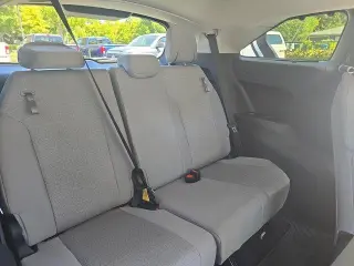 Toyota Sienna 2026 LE 8 Pasajeros 4 Puertas Minivan