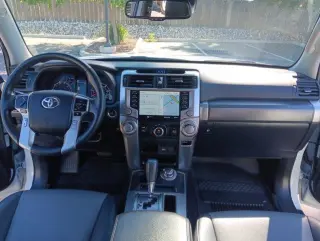 Toyota 4Runner 2024 4x4 SR5 Premium 4 puertas SUV