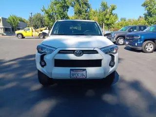 Toyota 4Runner 2024 4x4 SR5 Premium 4 puertas SUV