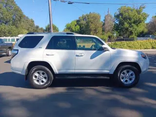Toyota 4Runner 2024 4x4 SR5 Premium 4 puertas SUV