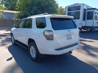 Toyota 4Runner 2024 4x4 SR5 Premium 4 puertas SUV