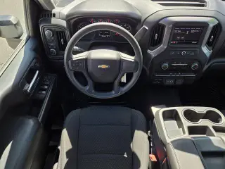 Chevrolet Silverado 2500HD 2022 4x4 Custom 4 puertas Cabina Crew SB