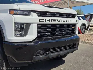 Chevrolet Silverado 2500HD 2022 4x4 Custom 4 puertas Cabina Crew SB