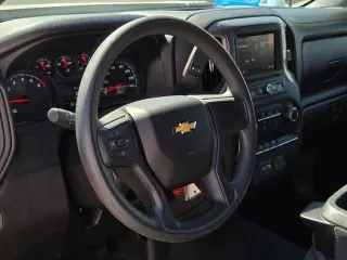 Chevrolet Silverado 2500HD 2022 4x4 Custom 4 puertas Cabina Crew SB