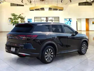 INFINITI QX60 2026 AWD Pure 4 puertas SUV